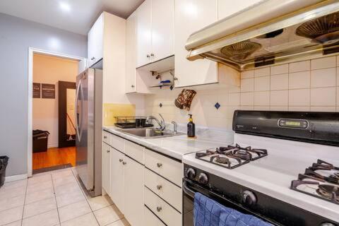 2 Large Bedrooms In Rego Park New York Eksteriør billede